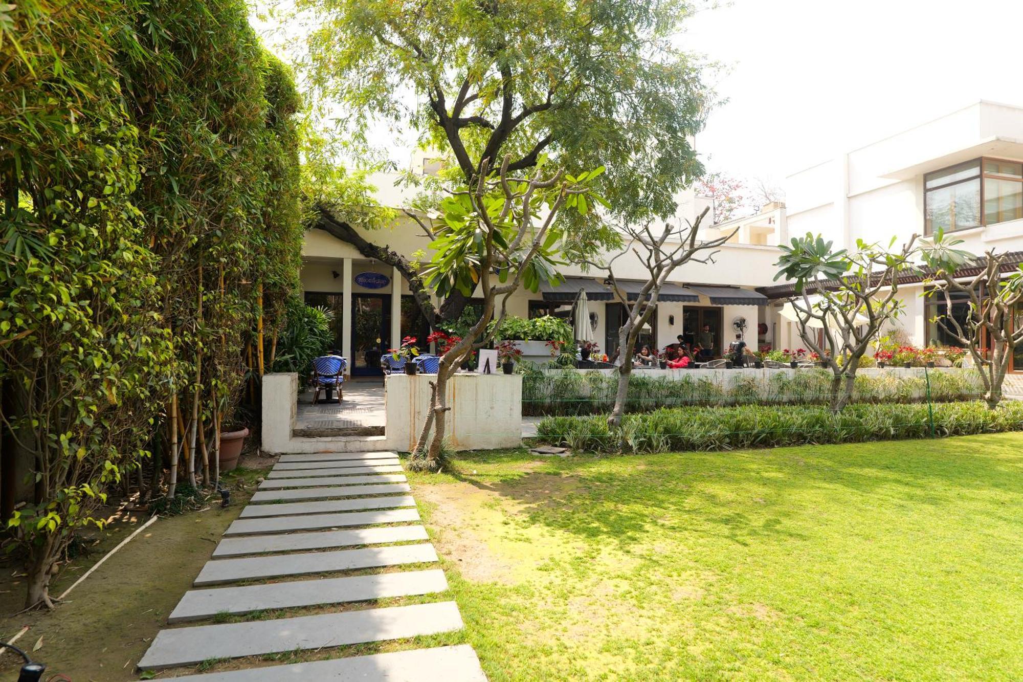 Hotel The Manor - Neu-Delhi Exterior foto